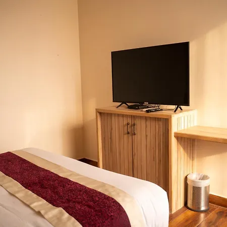 Hotel Black Diamond - Transit Point Inside Airport