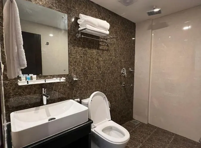 Hotel Black Diamond - Transit Point Inside Airport 4*