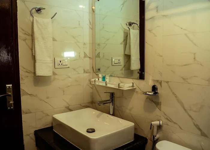 Hotel Black Diamond - Transit Point Inside Airport 4*