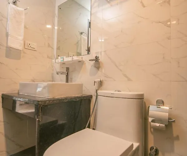 Black Diamond - Transit Point Inside Airport Hotel 4*